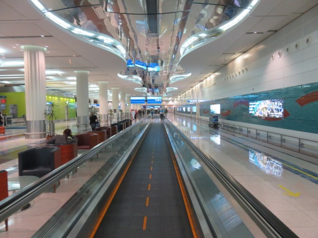 QANTAS CHECK-IN AREA AT DUBAI