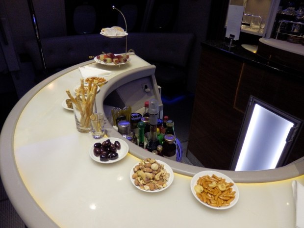 A380 ONBOARD BAR