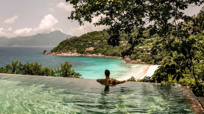 SEYCHELLES TRAVEL GUIDE